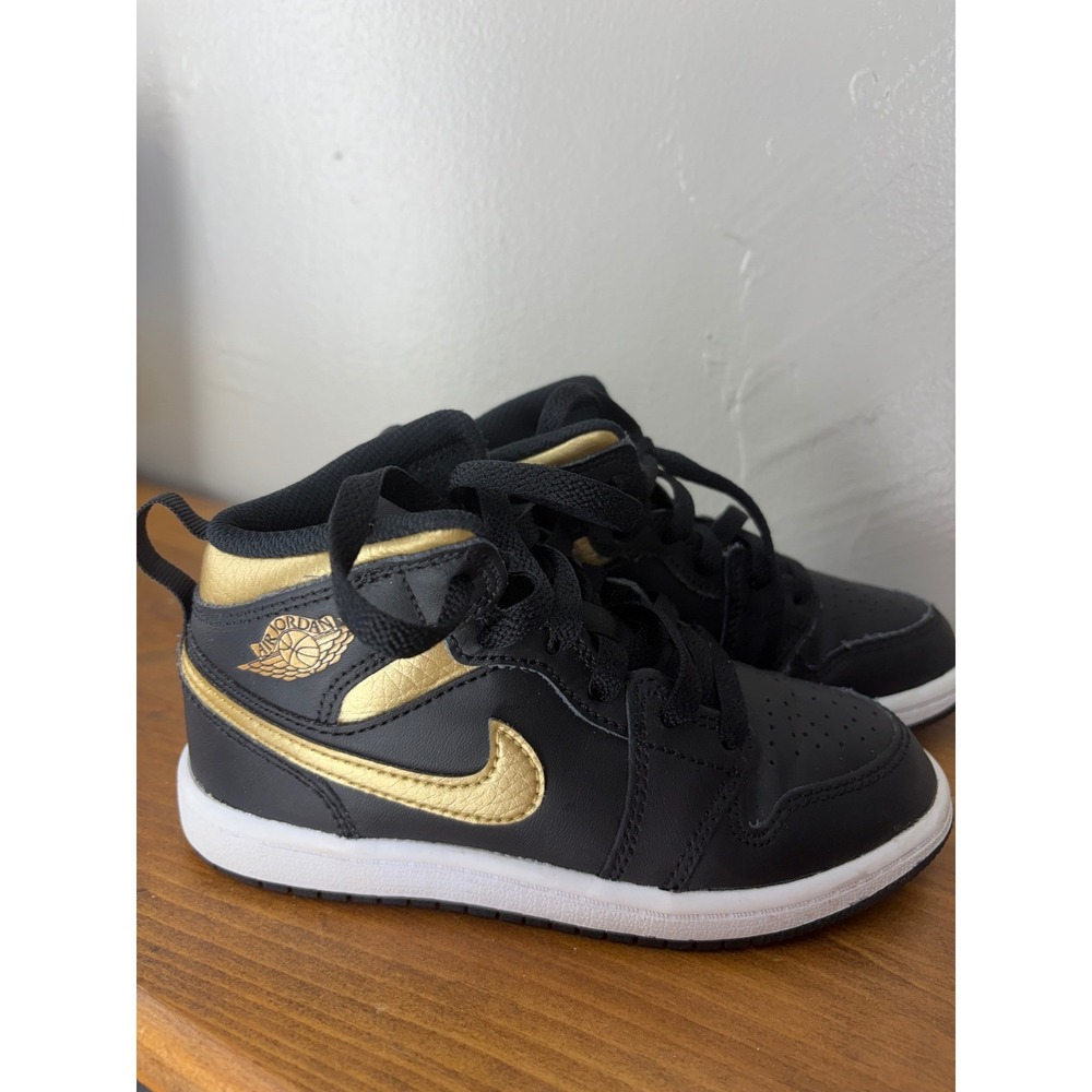 Jordan 1 Mid Metallic Gold Black White Sneakers DQ8424-071 Kids 12C